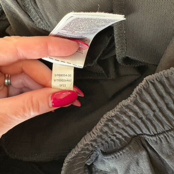 ** Athleta Trekkie Straight Crop Black Size 4P Petite - Picture 9 of 10